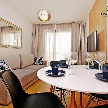 Center - Riverside By Apartmore *