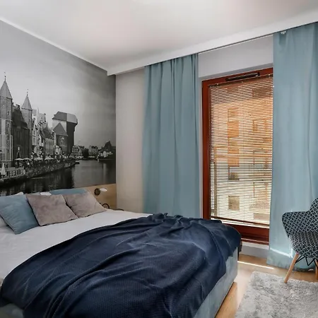 Center - Riverside By Apartmore