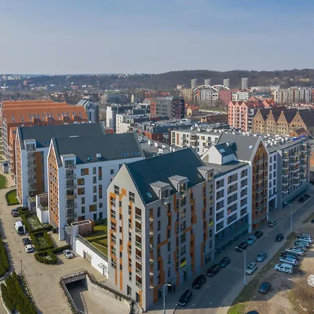 Center - Riverside By Apartmore *