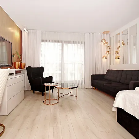 Center - Riverside By Apartmore *