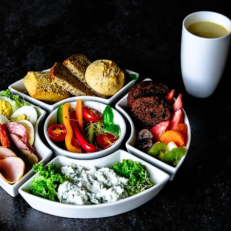 Center - Riverside By Apartmore