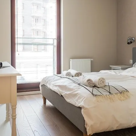 Center - Riverside By Apartmore Apartment