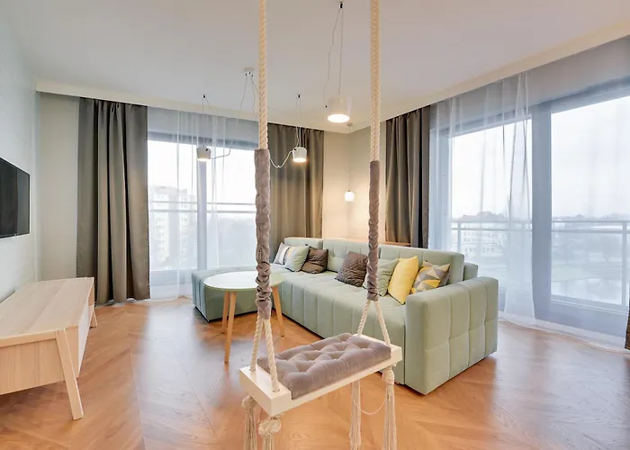 Center - Riverside By Apartmore * غدانسك