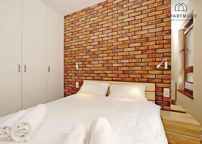 Center - Riverside By Apartmore * غدانسك