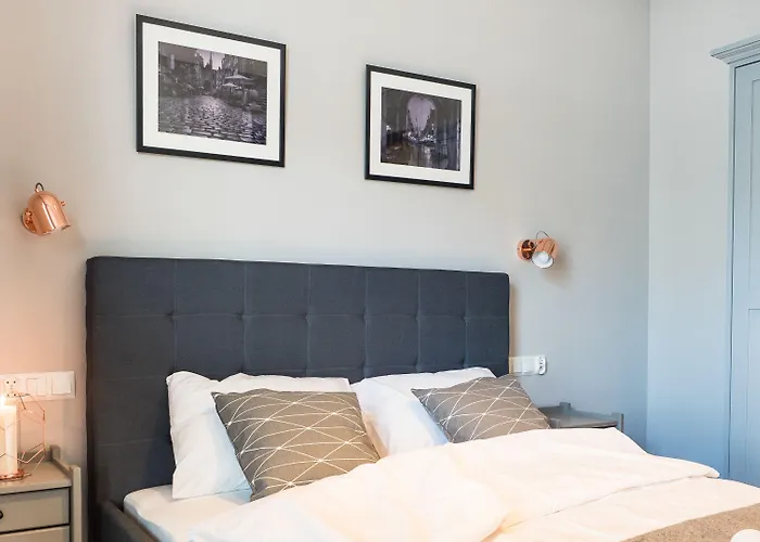 Center - Riverside By Apartmore شقة