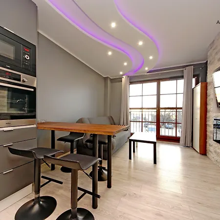 Center - Riverside By Apartmore